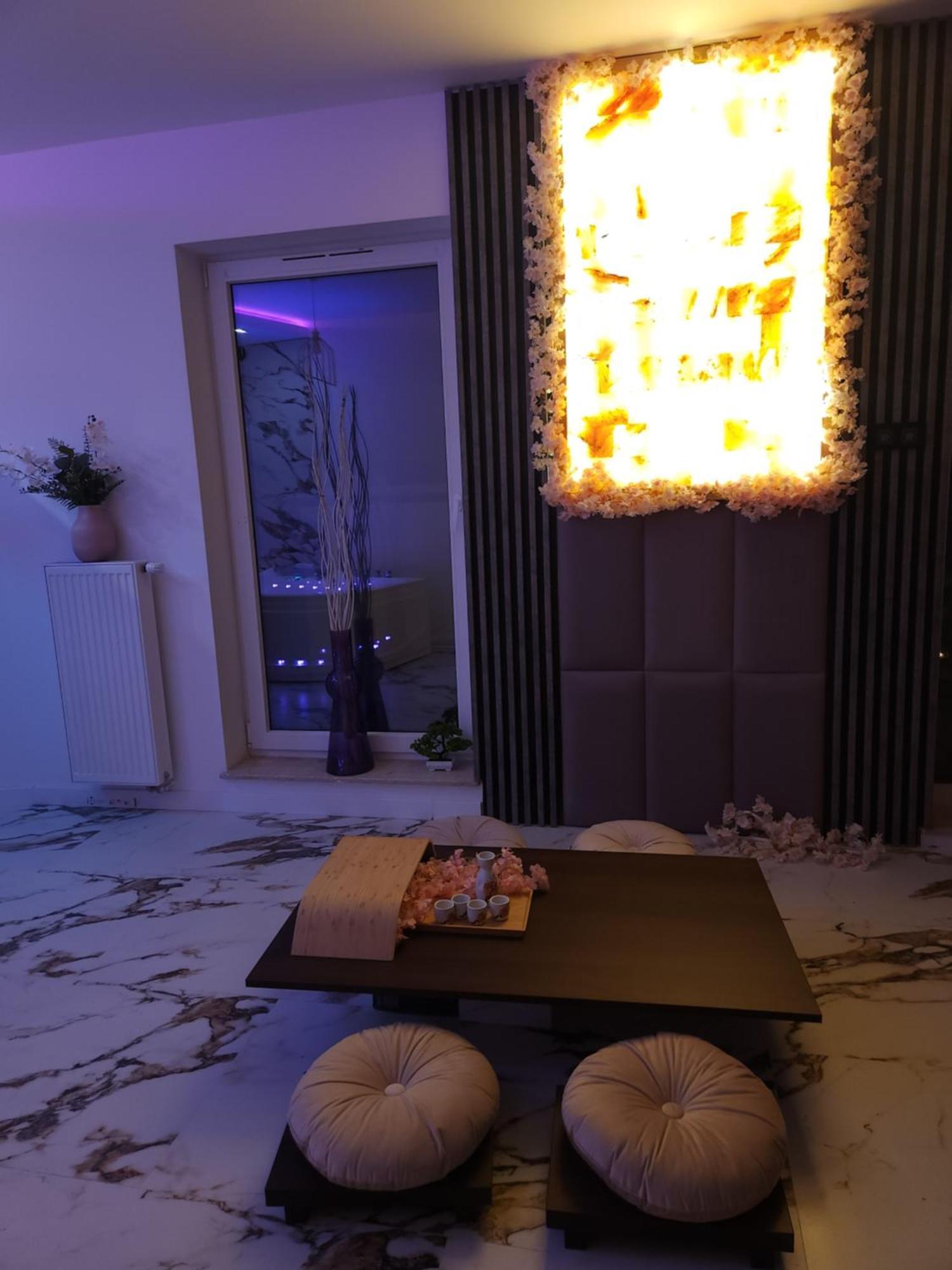 New In Gdansk! Red Room In The Heart Of Gdansk - Bdsm - With A Luxury Jacuzzi And Access To A Sauna Экстерьер фото
